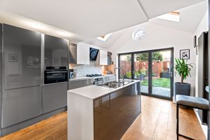 Kitchen- click for photo gallery